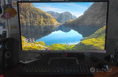 PC fisso + schermo e accessori