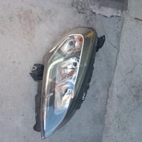 Faro anteriore destro fiat dobló