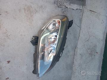 Faro anteriore destro fiat dobló