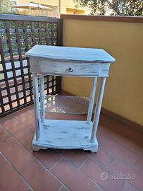 Comodino shabby