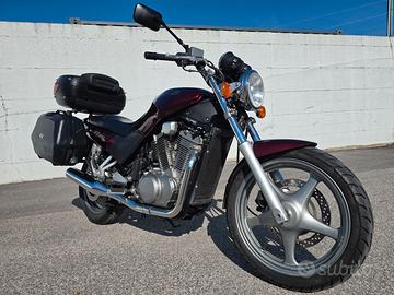 Suzuki VX800