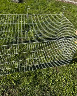 Recinto metallico per piccoli animali