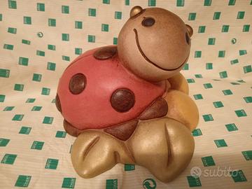 coccinella su fiore thun