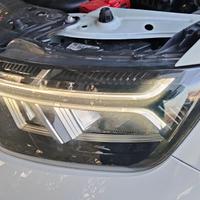 Faro sinistro Dacia Duster 2a serie