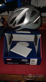 Casco bici marca ABUS