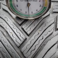 2 Gomme 215/55-17 MS Michelin Alpin
