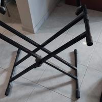 Supporto a doppia X per 2 tastiere