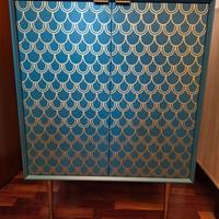 Credenza blu turchese