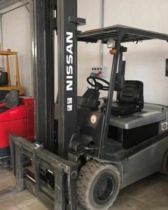 CARRELLO ELEVATORE NISSAN Mod. E30