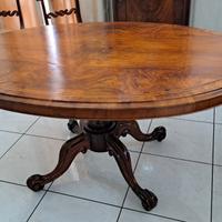 tavolo ovale Vittoriano 