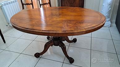 tavolo ovale Vittoriano 