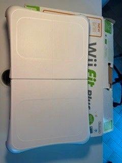 WII Balance Board RVL-021 + WII Fit