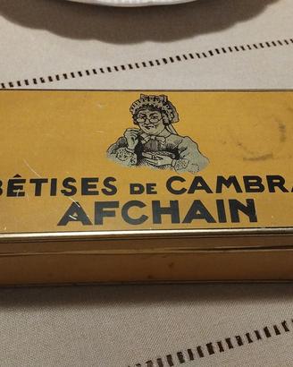 scatola vintage in latta 