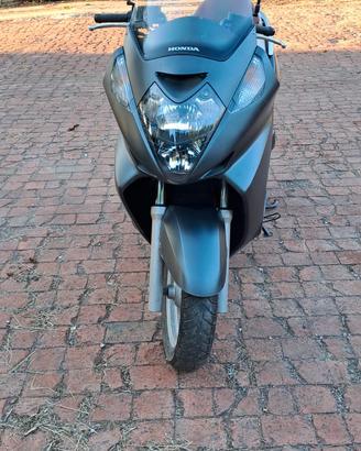 Honda Silver wing 600