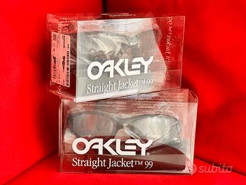 2 Oakley Satisfy Running - Straight Jacket 99