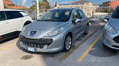 Peugeot 207 1.6 HDi 110 CV sport solo 110.000 km