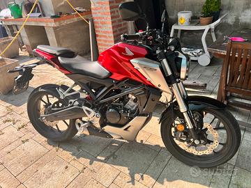 Honda CB125R
