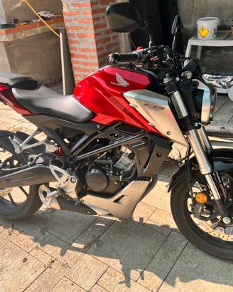 Honda CB125R