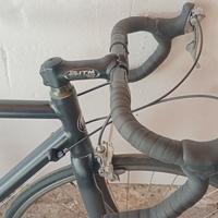 telaio alluminio Pinarello opera 