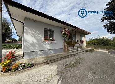 Villetta bifamiliare tutta su un piano, completame