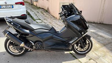 Yamaha tmax 530