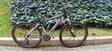 Bicicletta mountain bike per ragazzo