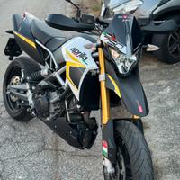 Aprilia dorsoduro 750