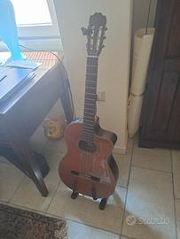 chitarra classica spalla mancante