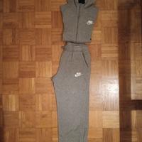 TUTA NIKE
