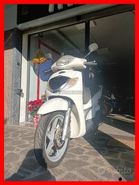 Honda sh 125 +0maggi0 casco+rate senza busta paga+
