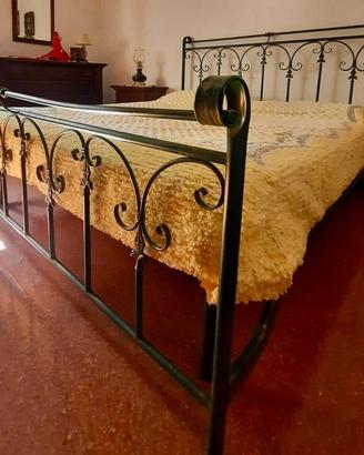 letto in ferro battuto