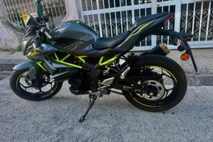 Kawasaki Z125 anno 2023, con soli 5300 km