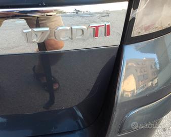 Opel Astra cosmo 1700 CDTI