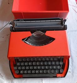 macchina da scrivere vintage