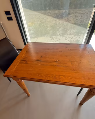 tavolo in legno artigianale 