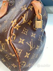 Louis Vuitton Monogram Speedy 30