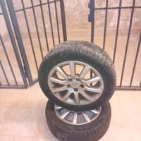Gomme auto 