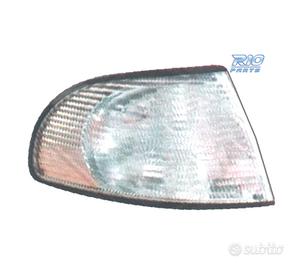 INDICATORE DI DIREZIONE ANTERIORE DESTRO AUDI A4 B
