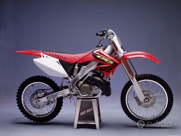 Moto Honda HM CR 250 R 2t TARGATA 2005