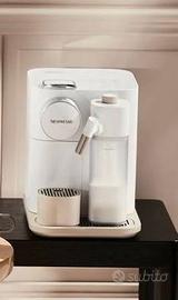 Macchina caffe nespresso lattissima