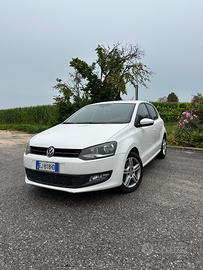VOLKSWAGEN Polo 5ª serie - 2011