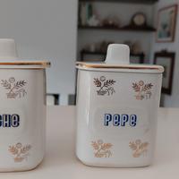 2 vasetti S.C. Richard inizio '900