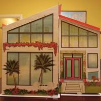 Casa delle Barbie in cartone.