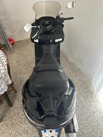 suzuki burgman 400