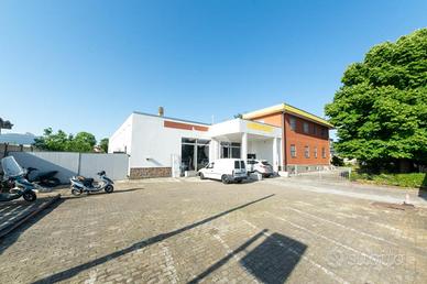 CAPANNONE A CASALE MONFERRATO