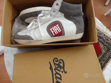 Scarpe  in pelle Fiat.