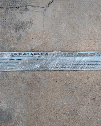 5 profili per rivestimenti in inox spazzolato