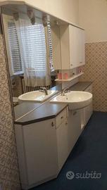 Arredo bagno su misura in laminato bianco Polaris