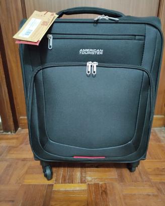 Trolley da cabina American Tourister, nuovo