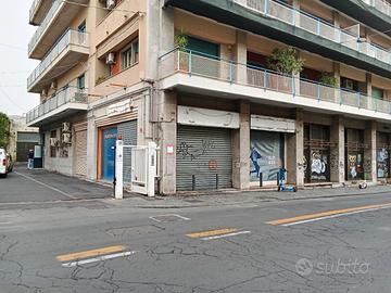 Viale Libertà bottega mq. 200 ANGOLARE